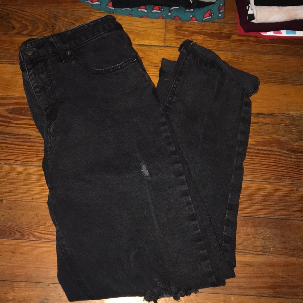 Boyfriend fit black jeans